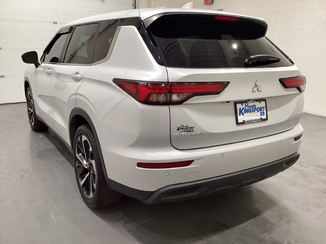 Used 2022 Mitsubishi Outlander ES FWD image 5
