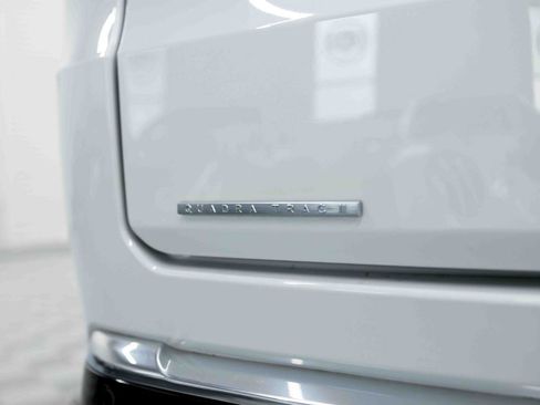 Used 2023 Jeep Wagoneer Series III w/ Premium Group I AWD/4WD image 35