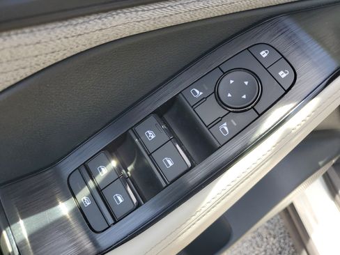 Certified 2023 Nissan Rogue SV image 28