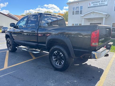 Used 2004 Dodge Ram 1500 Truck SLT w/ Off-Road Group image 8