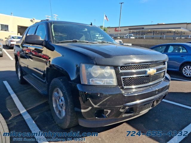 Used 2008 Chevrolet Avalanche LS AWD/4WD image 1