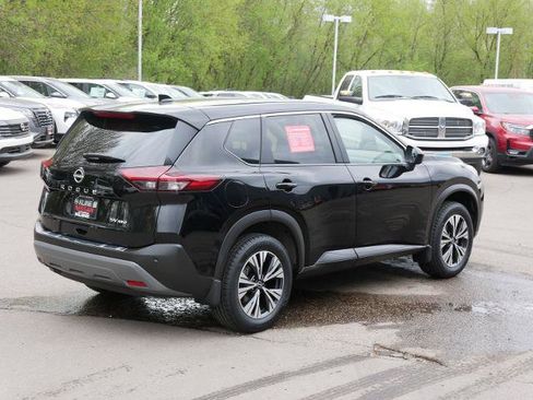 Certified 2023 Nissan Rogue SV AWD/4WD image 3