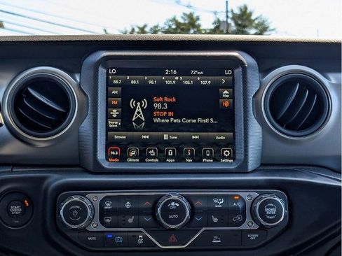 Used 2023 Jeep Wrangler Unlimited w/ Cold Weather Group AWD/4WD image 23