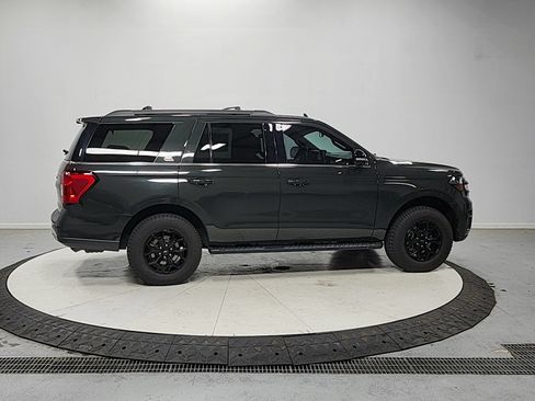 Used 2022 Ford Expedition Timberline AWD/4WD image 9