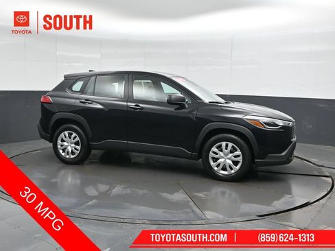 Used 2024 Toyota Corolla Cross L AWD/4WD image 1