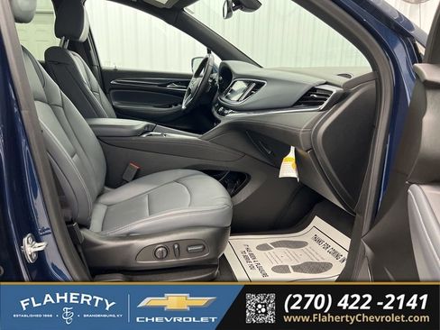 Used 2024 Buick Enclave Essence w/ Experience Buick Package AWD/4WD image 15