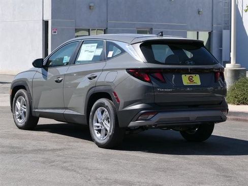 New 2025 Hyundai Tucson SE image 5