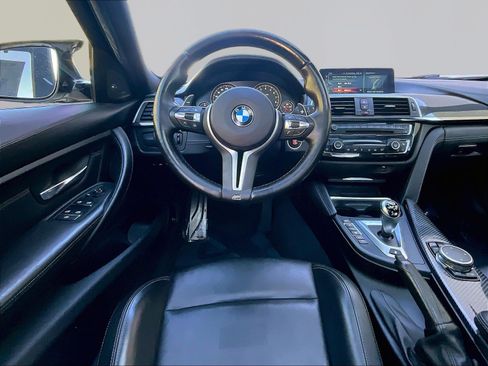 Used 2017 BMW M3 RWD image 8
