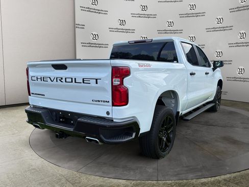 Used 2021 Chevrolet Silverado 1500 Custom Trail Boss w/ LPO, Dark Essentials Package AWD/4WD image 5