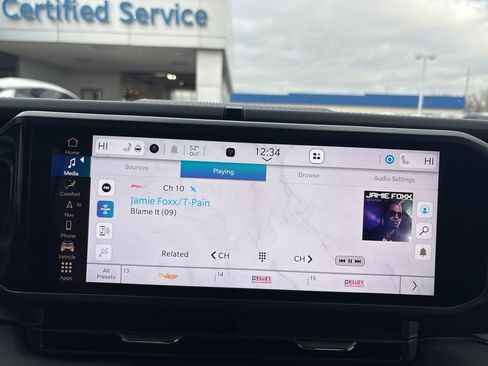 Used 2025 Jeep Wrangler Sahara image 43