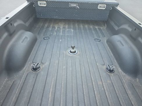 Used 2024 RAM 3500 Tradesman w/ Chrome Appearance Group AWD/4WD image 3