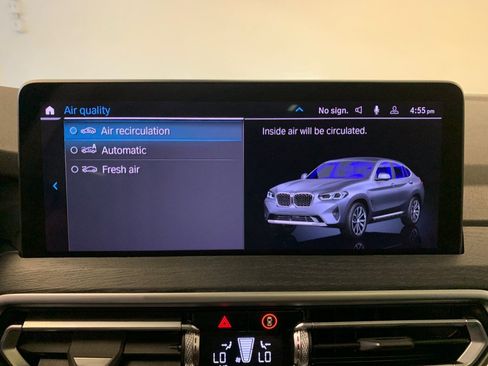 Used 2025 BMW X4 xDrive30i AWD/4WD image 49