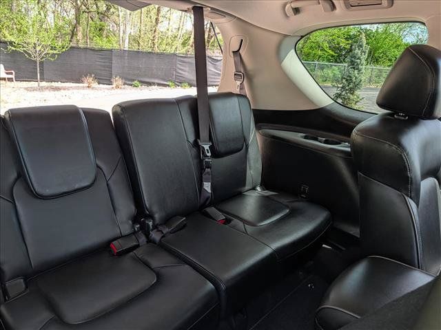 Used 2022 INFINITI QX80 Luxe w/ Cargo Package AWD/4WD image 18
