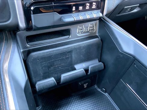 Used 2020 RAM 1500 Limited RWD image 34