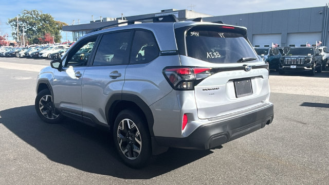 New 2026 Subaru Forester Premium AWD/4WD image 4