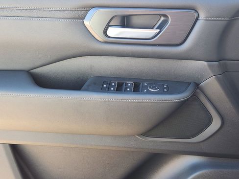 New 2026 Nissan Armada SV image 19