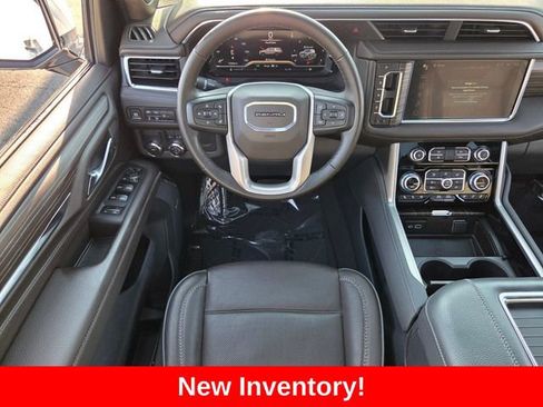 Used 2024 GMC Yukon Denali image 13