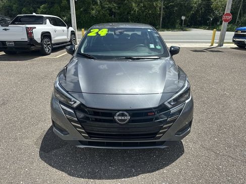 Used 2024 Nissan Versa SR FWD image 11