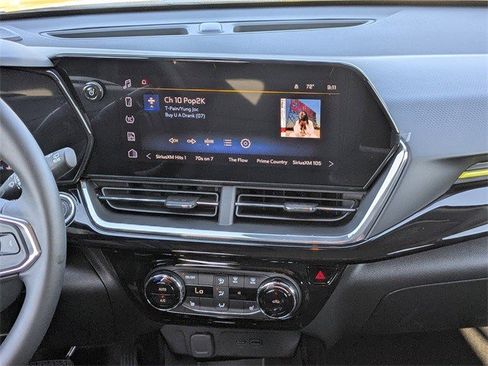 Certified 2024 Chevrolet Trax ACTIV w/ Driver Confidence Package image 16