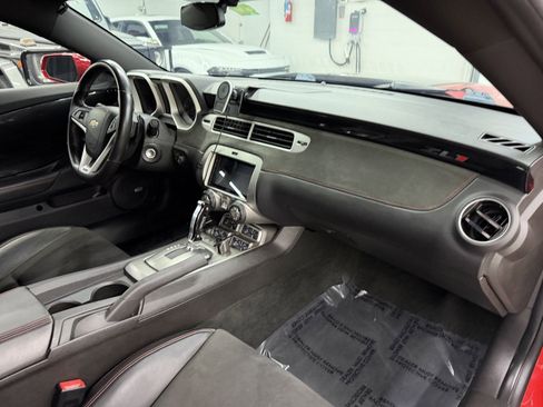 Used 2013 Chevrolet Camaro ZL1 image 17