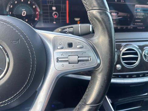 Used 2018 Mercedes-Benz S 450 Sedan image 32