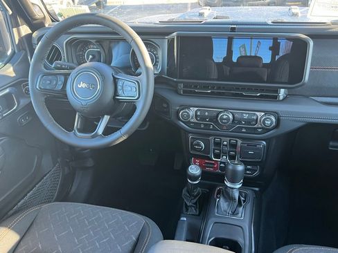 New 2026 Jeep Gladiator Mojave image 45