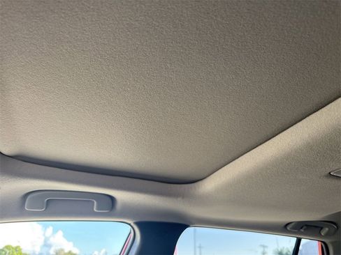 Used 2025 Toyota Corolla Cross XLE image 20