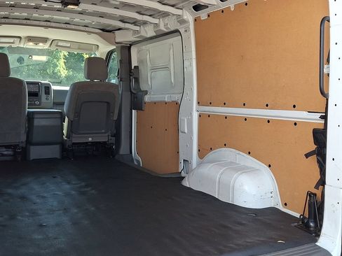 Used 2021 Nissan NV 2500 SV RWD image 28