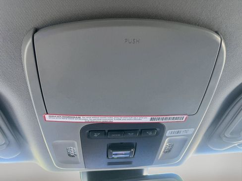 Used 2022 Toyota Camry XSE FWD image 52