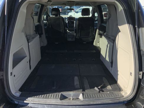 Used 2017 Dodge Grand Caravan SE w/ Power Window Group image 10