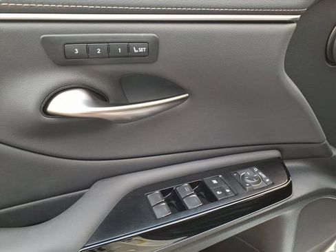 Certified 2024 Lexus ES 350 w/ Premium Package image 7