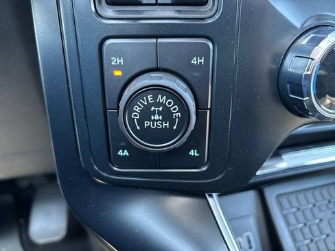 Used 2025 Ford F150 Raptor AWD/4WD image 17