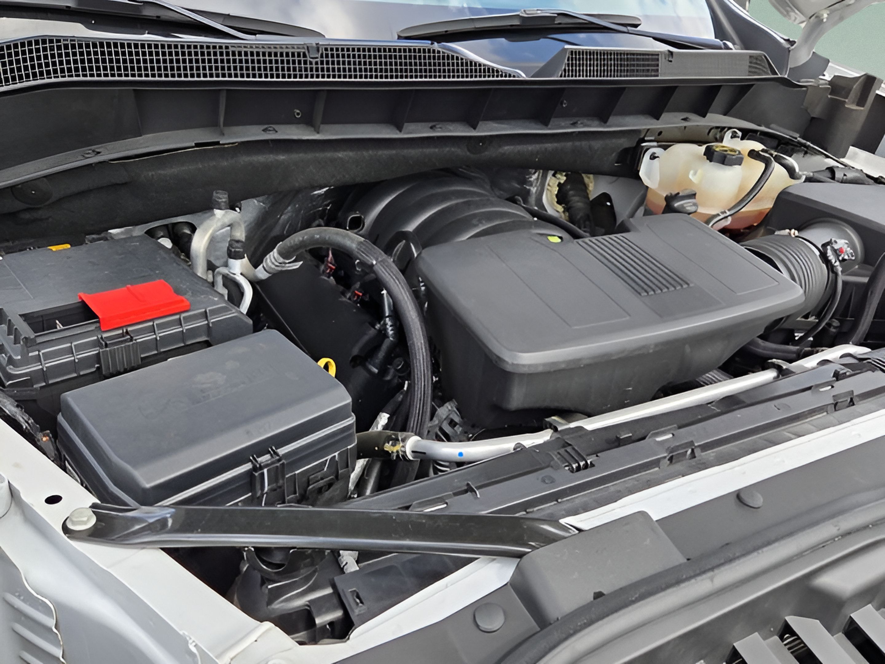 Certified 2025 Chevrolet Silverado 1500 LT RWD image 17