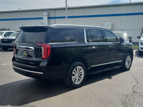 Used 2021 GMC Yukon XL SLT w/ SLT Premium Package AWD/4WD image 4