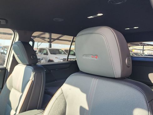 New 2026 GMC Acadia AT4 w/ Luxury Package image 17