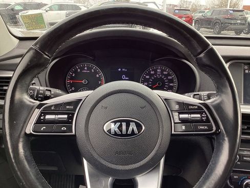 Used 2020 Kia Optima Premium image 32