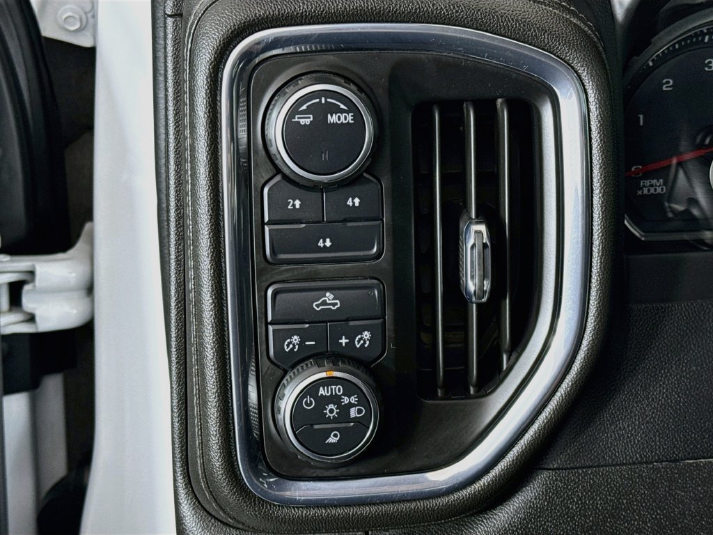 Used 2023 Chevrolet Silverado 2500 LT AWD/4WD image 10