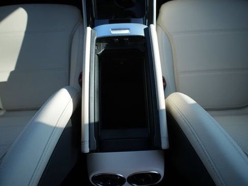 Used 2026 Mercedes-Benz GLC 300 image 21