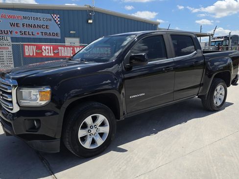 Used 2018 GMC Canyon SLE w/ SLE Convenience Package RWD image 2