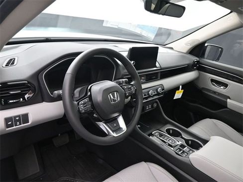 New 2025 Honda Pilot Elite image 19