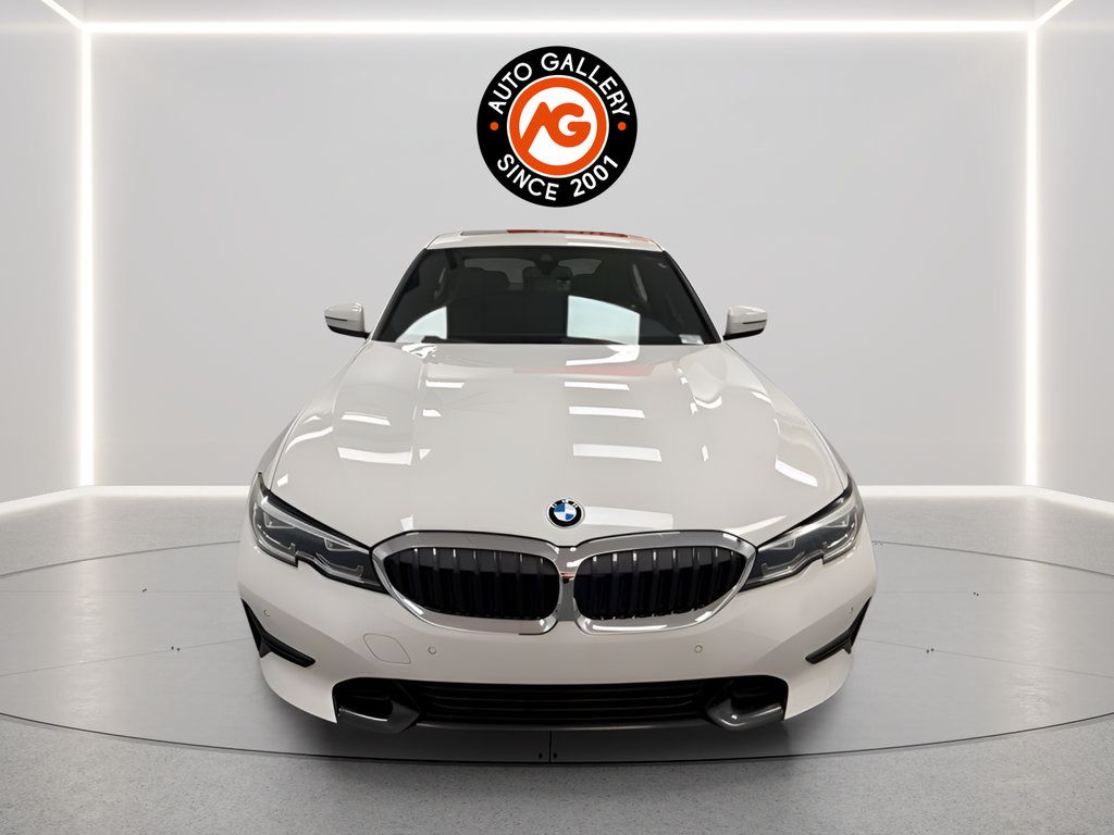Used 2021 BMW 330i Sedan w/ Convenience Package RWD image 9