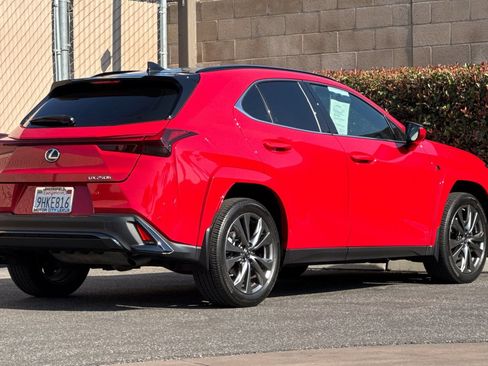 Certified 2024 Lexus UX 250h F Sport FWD image 4