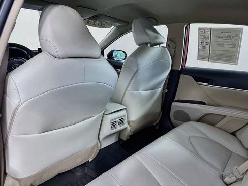 Used 2024 Toyota Camry XLE FWD image 39
