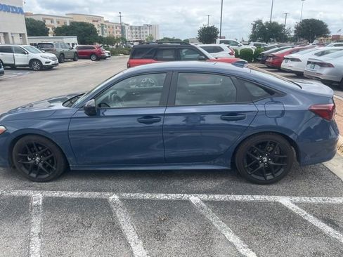 Used 2025 Honda Civic Sport image 1