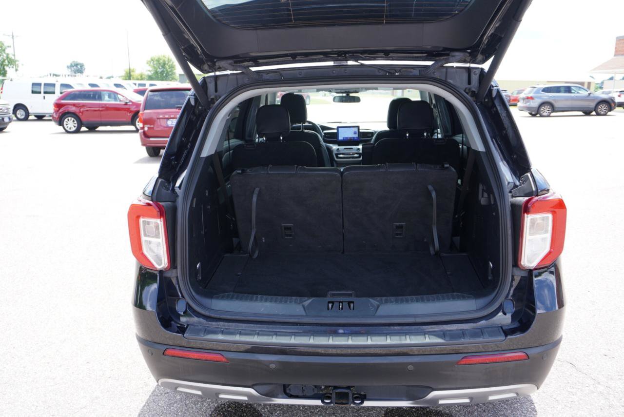Used 2023 Ford Explorer XLT w/ Equipment Group 202A AWD/4WD image 25