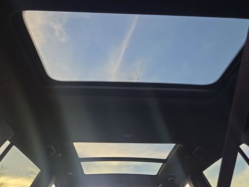 Used 2022 Jeep Wagoneer Series II w/ Premium Group I image 25