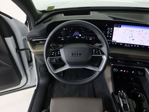 Certified 2025 Audi Q5 Prestige AWD/4WD image 22