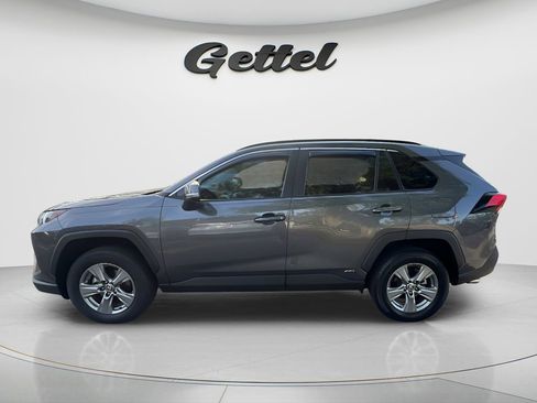 Used 2022 Toyota RAV4 XLE w/ Convenience Package AWD/4WD image 8