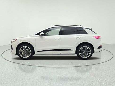 Used 2023 Audi Q4 e-tron Premium Plus w/ Premium Plus AWD/4WD image 8