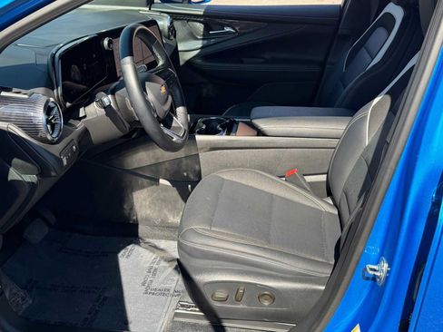 Used 2024 Chevrolet Blazer EV LT AWD/4WD image 14